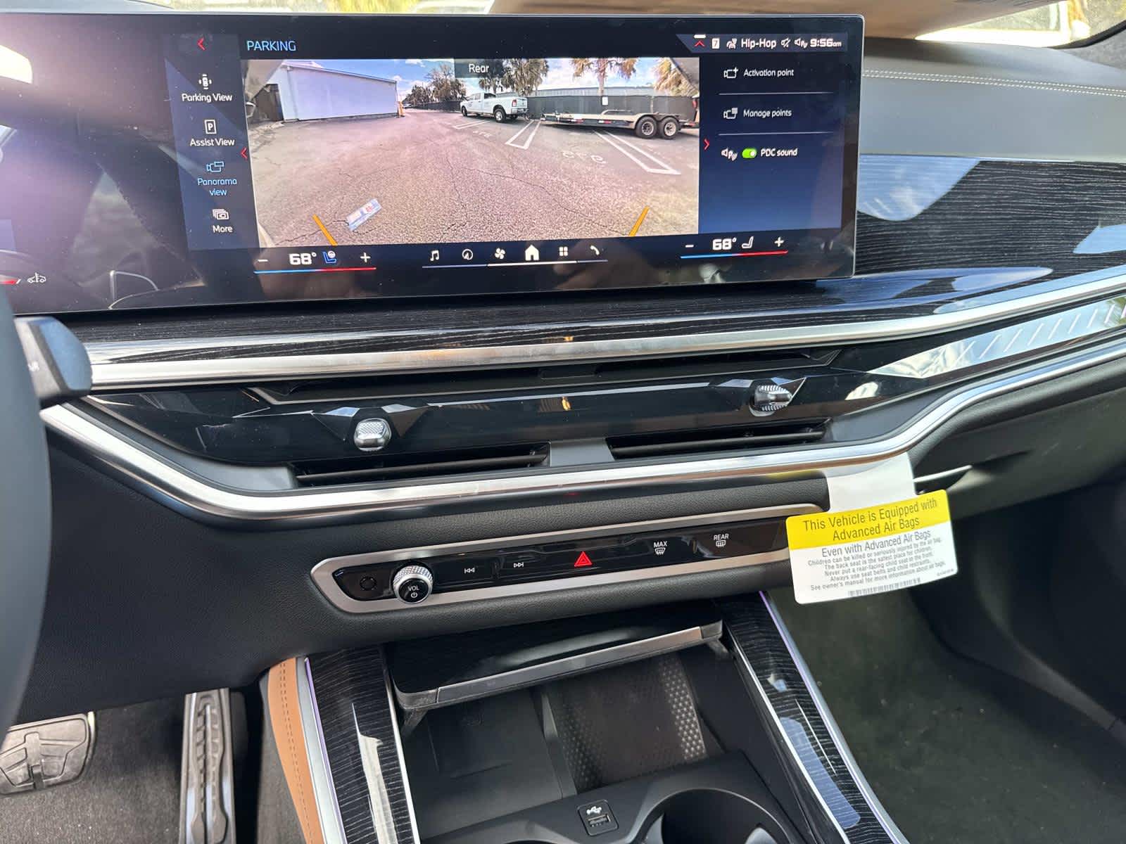 2026 BMW X5 M60i M60i