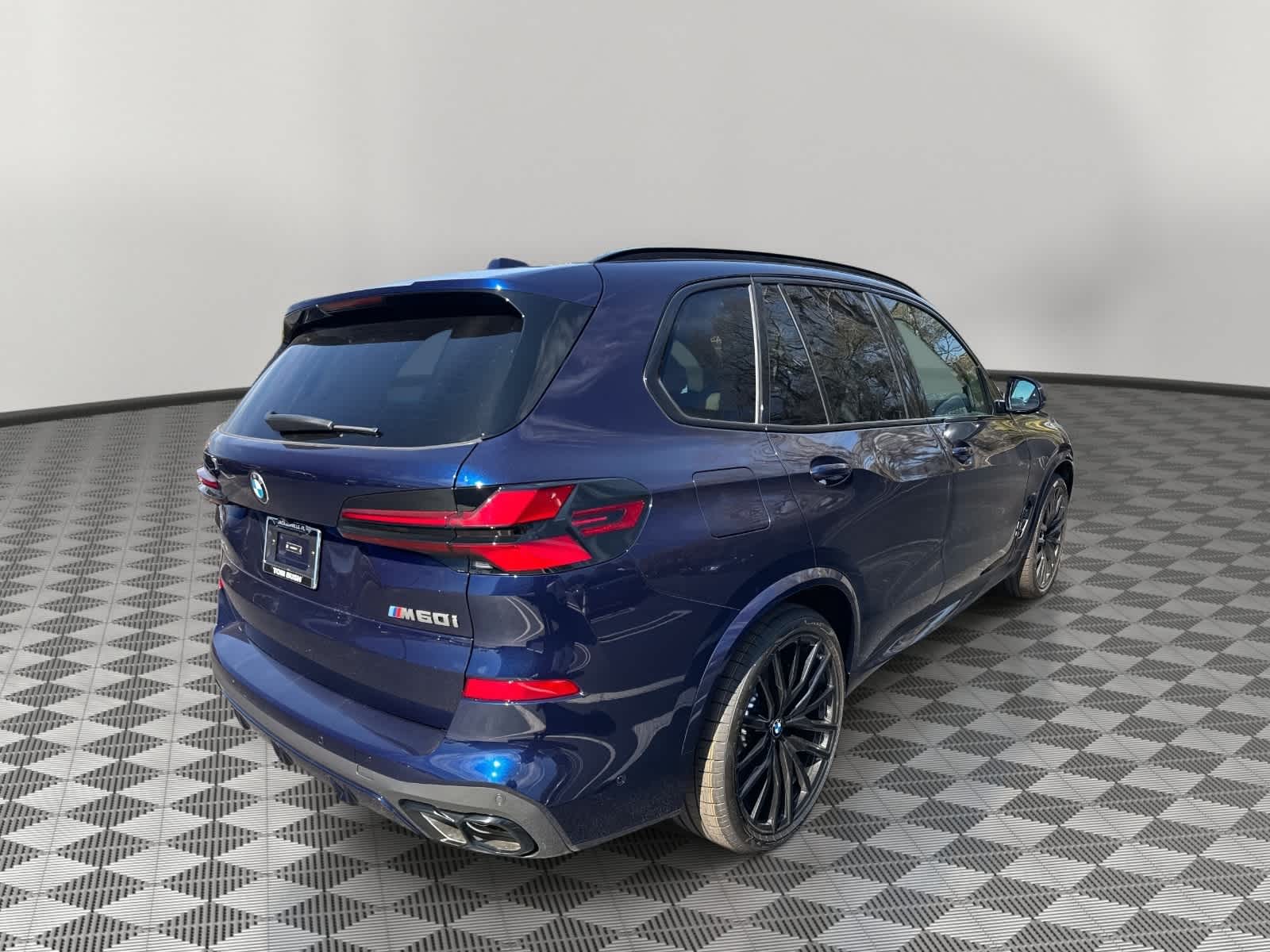 2026 BMW X5 M60i M60i