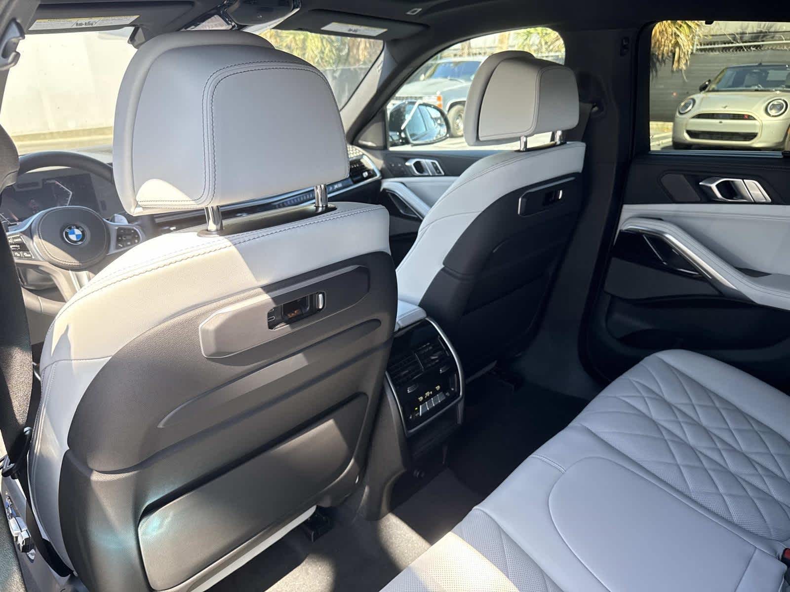 2026 BMW X6 xDrive40i xDrive40i