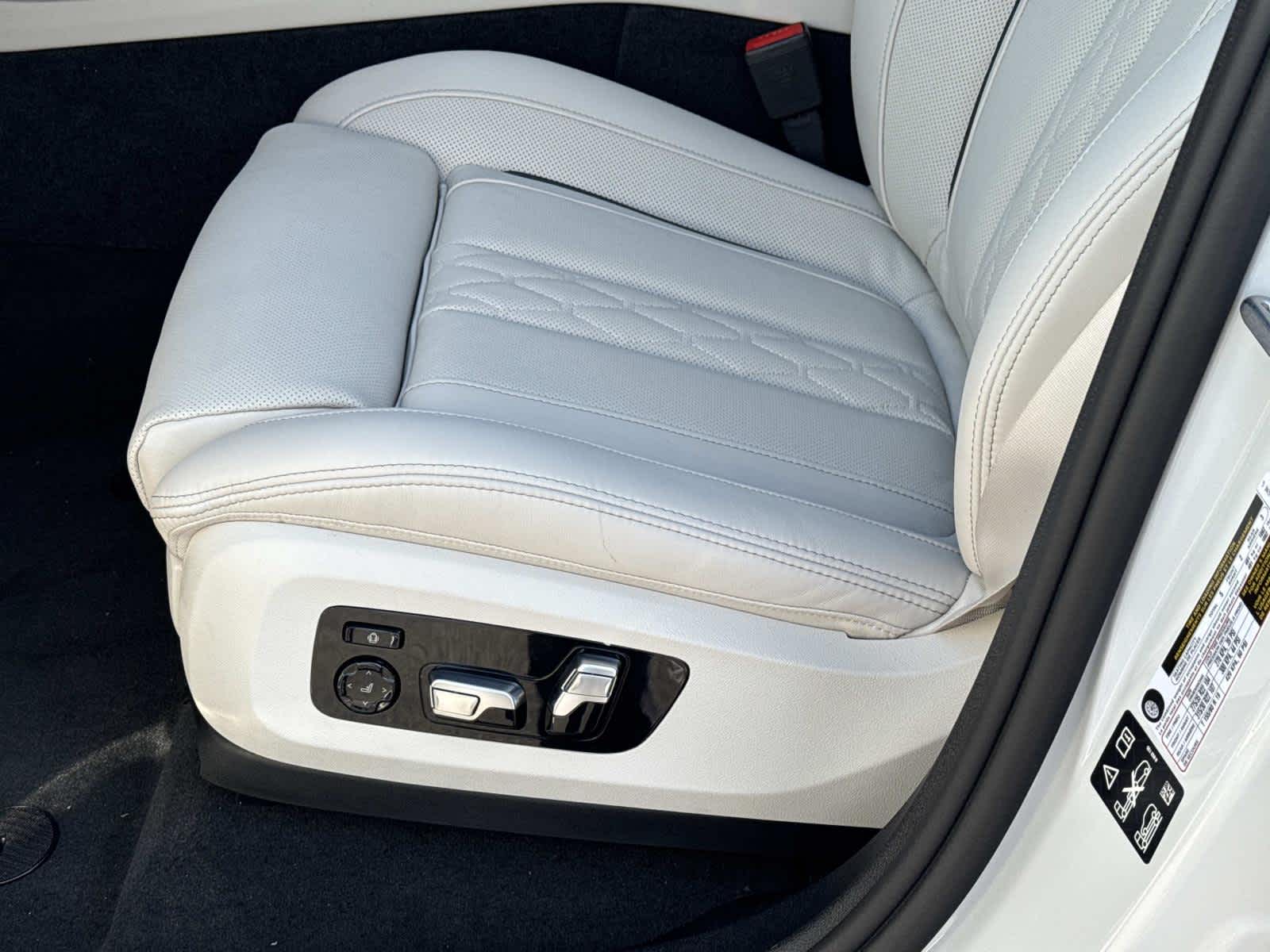 2026 BMW X6 xDrive40i xDrive40i