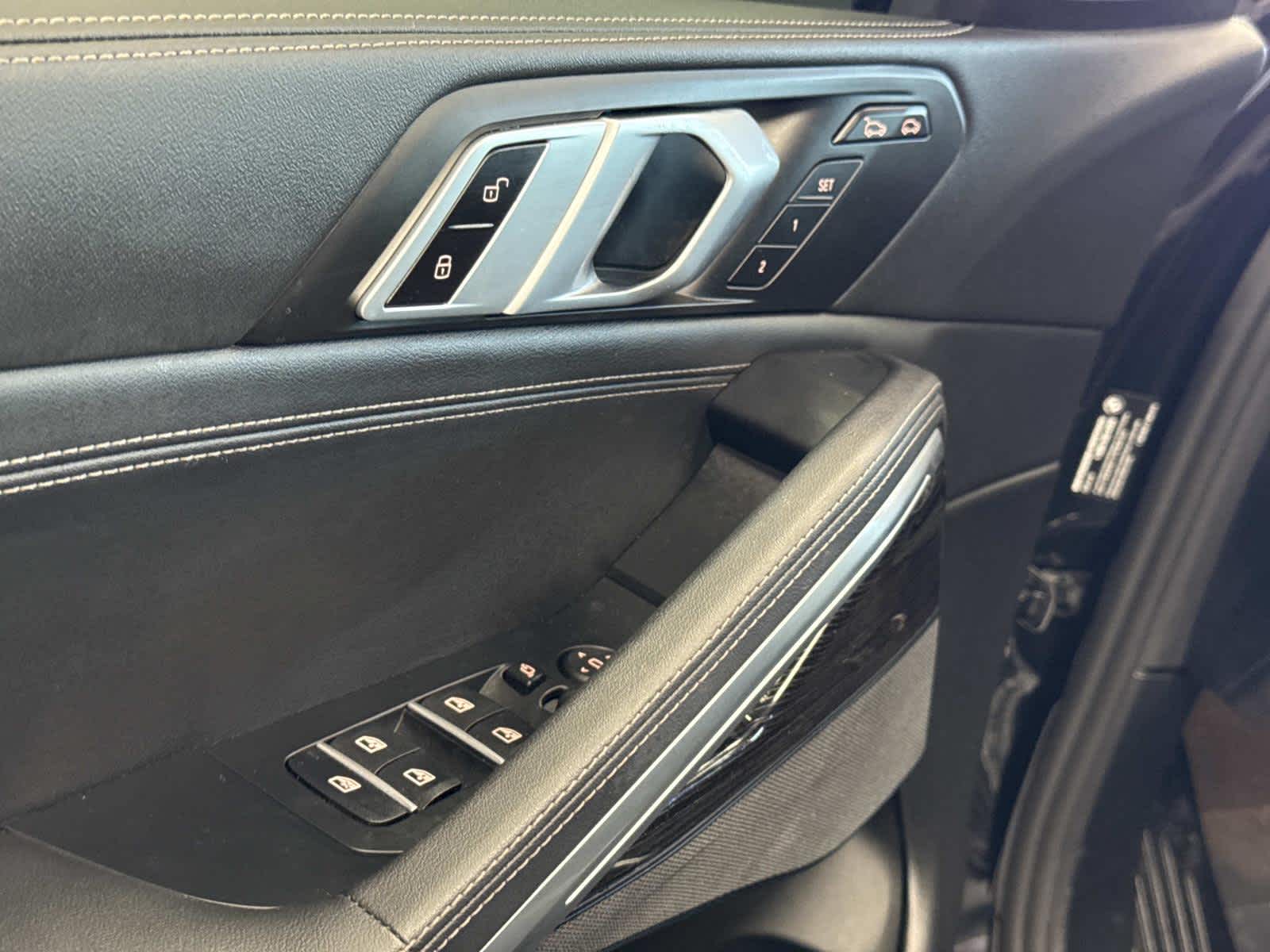 2025 BMW X6 xDrive40i