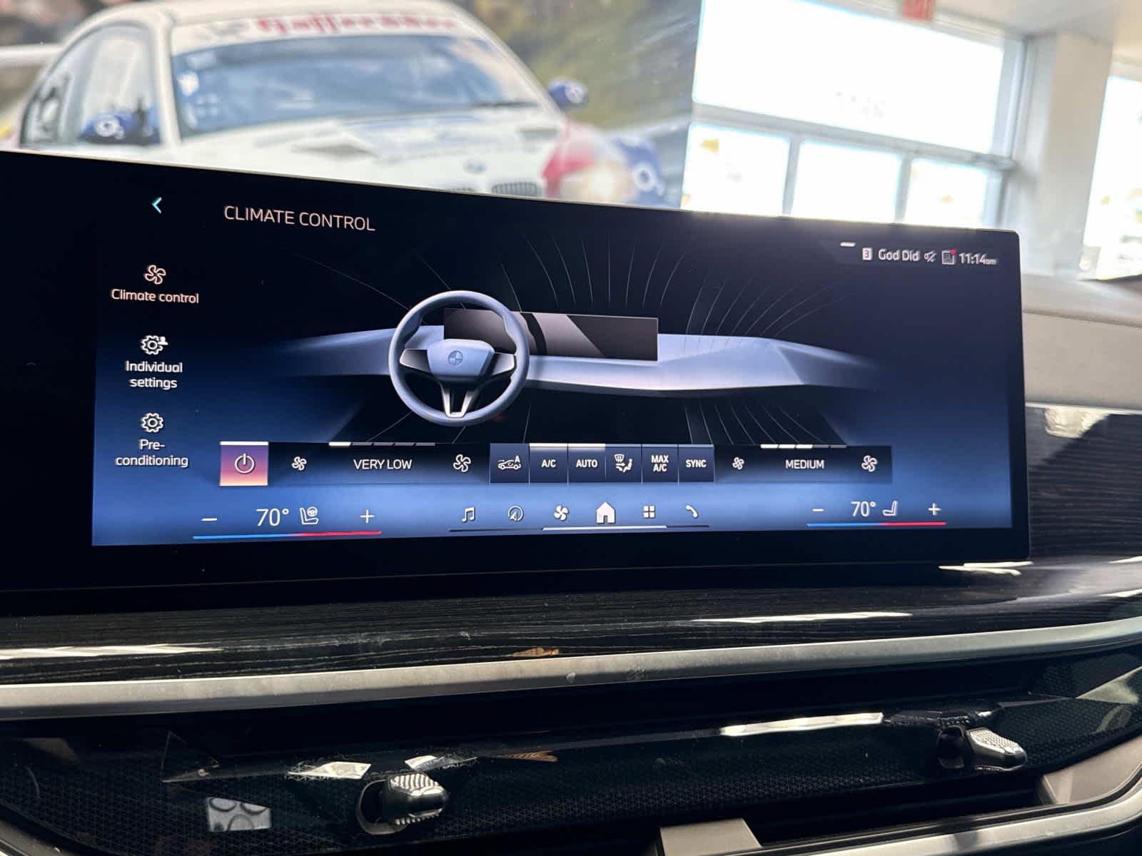 2025 BMW X6 xDrive40i