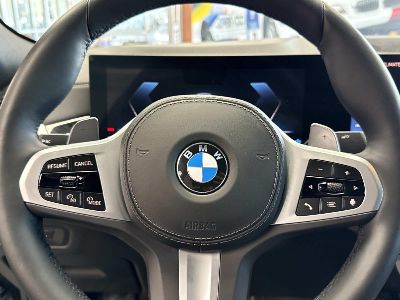 2025 BMW X6 xDrive40i