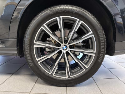 2025 BMW X6 xDrive40i