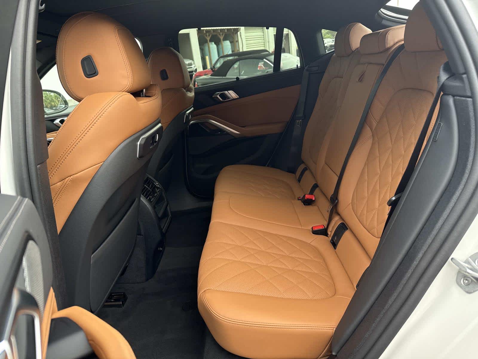 2026 BMW X6 xDrive40i xDrive40i