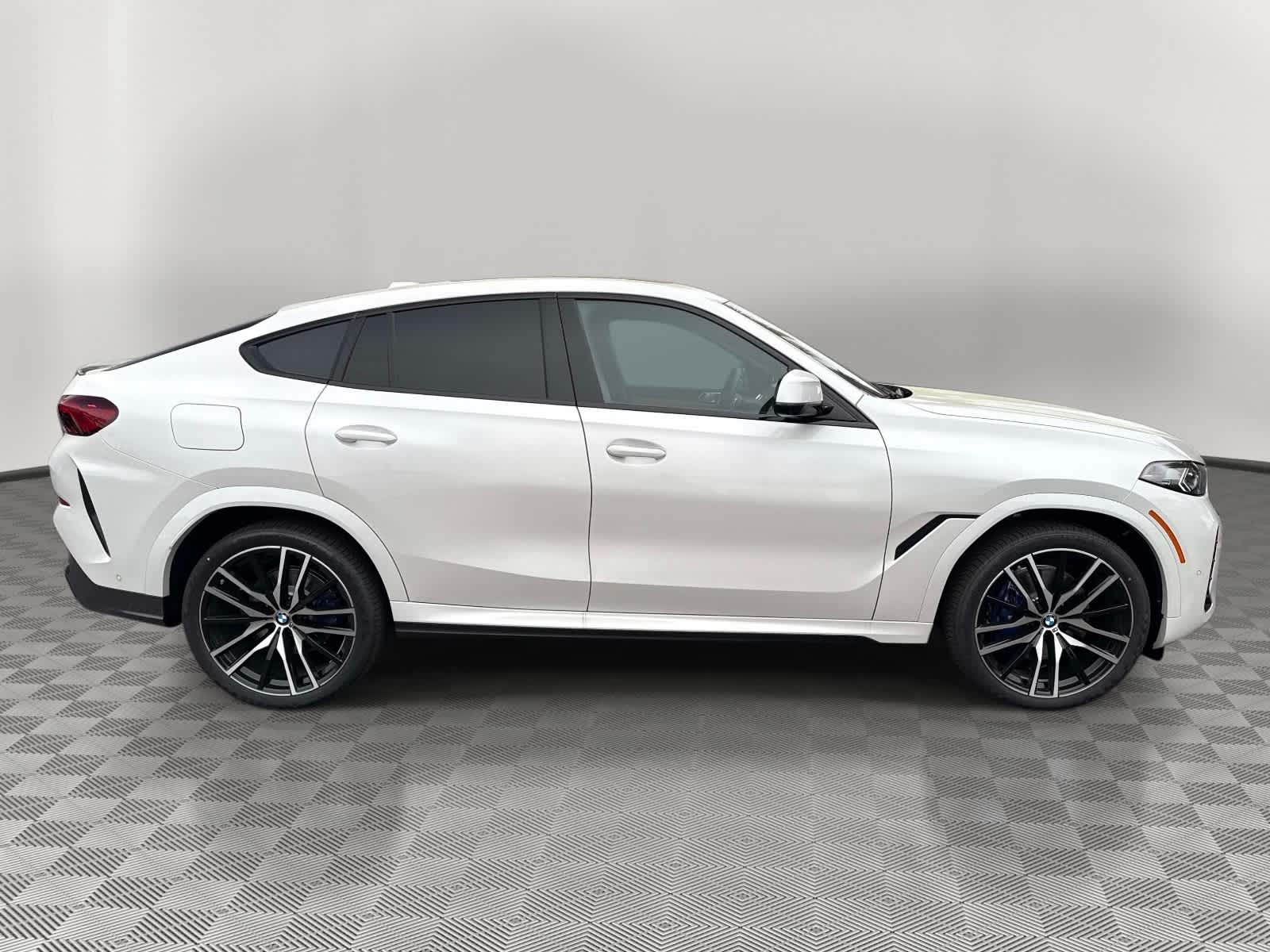 2026 BMW X6 xDrive40i xDrive40i