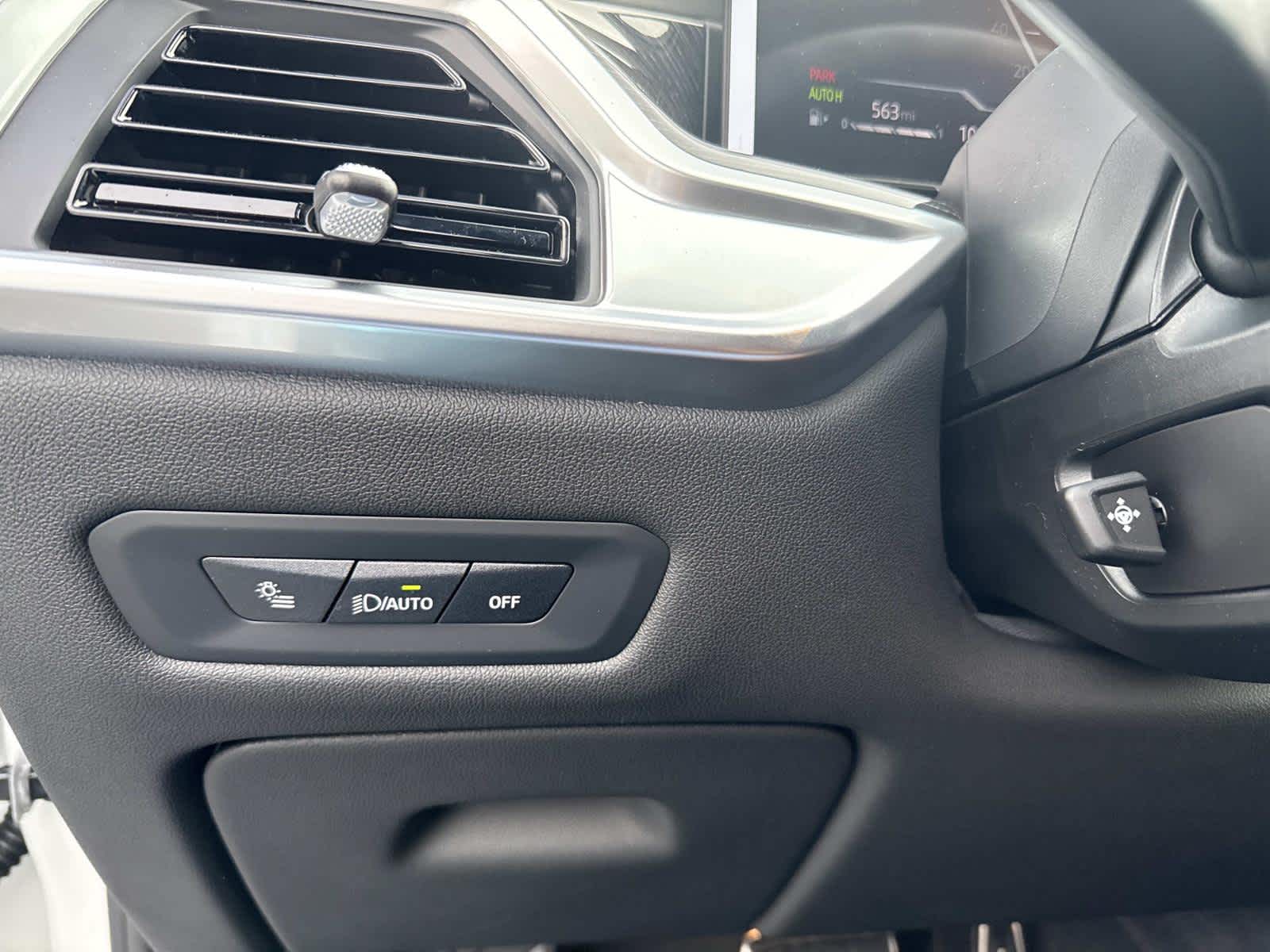 2026 BMW X6 xDrive40i xDrive40i