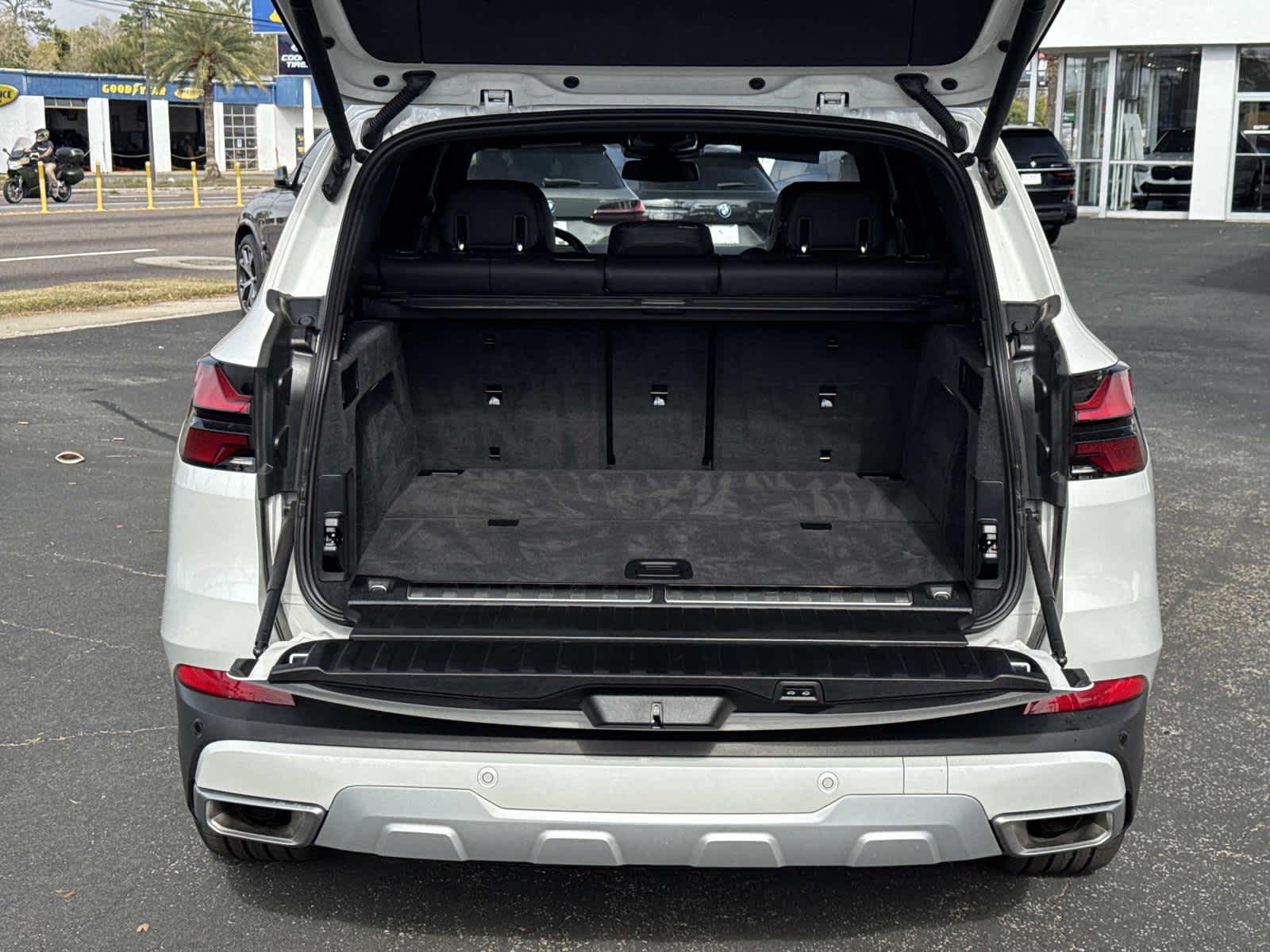 2025 BMW X5 xDrive50e