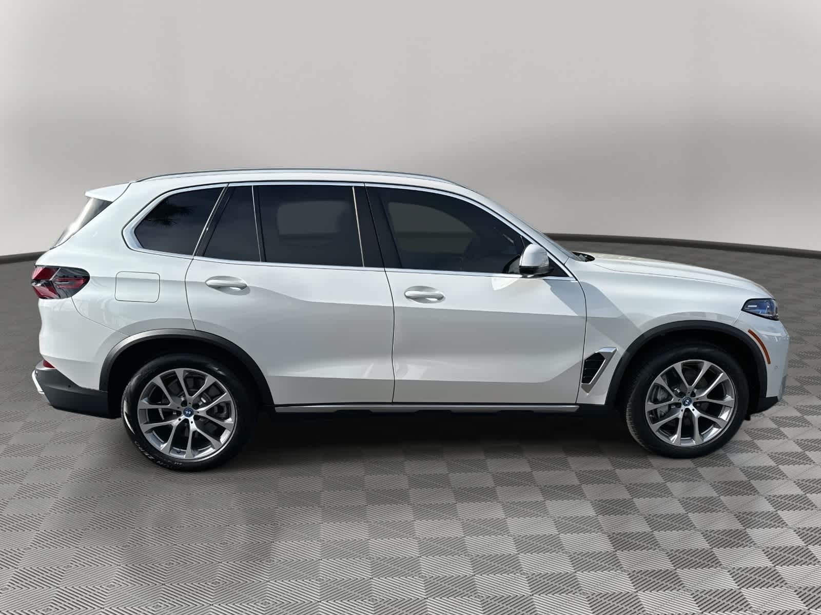 2025 BMW X5 xDrive50e
