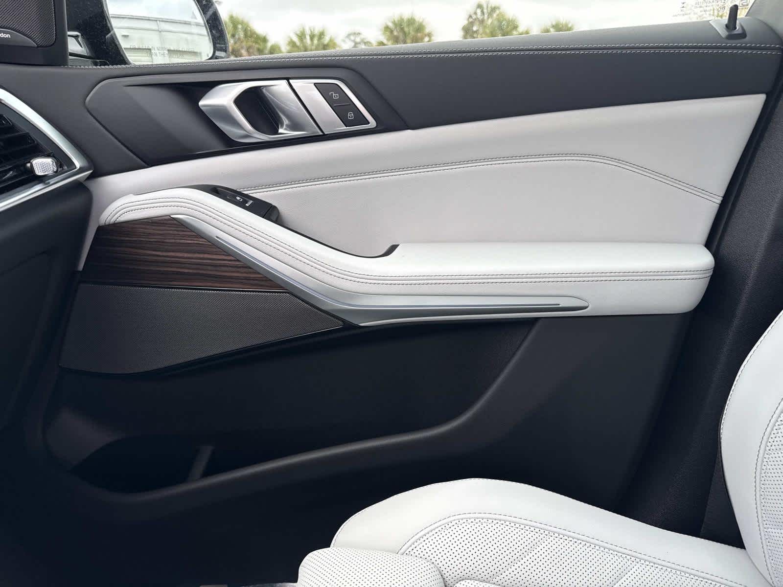 2026 BMW X5 xDrive50e xDrive50e