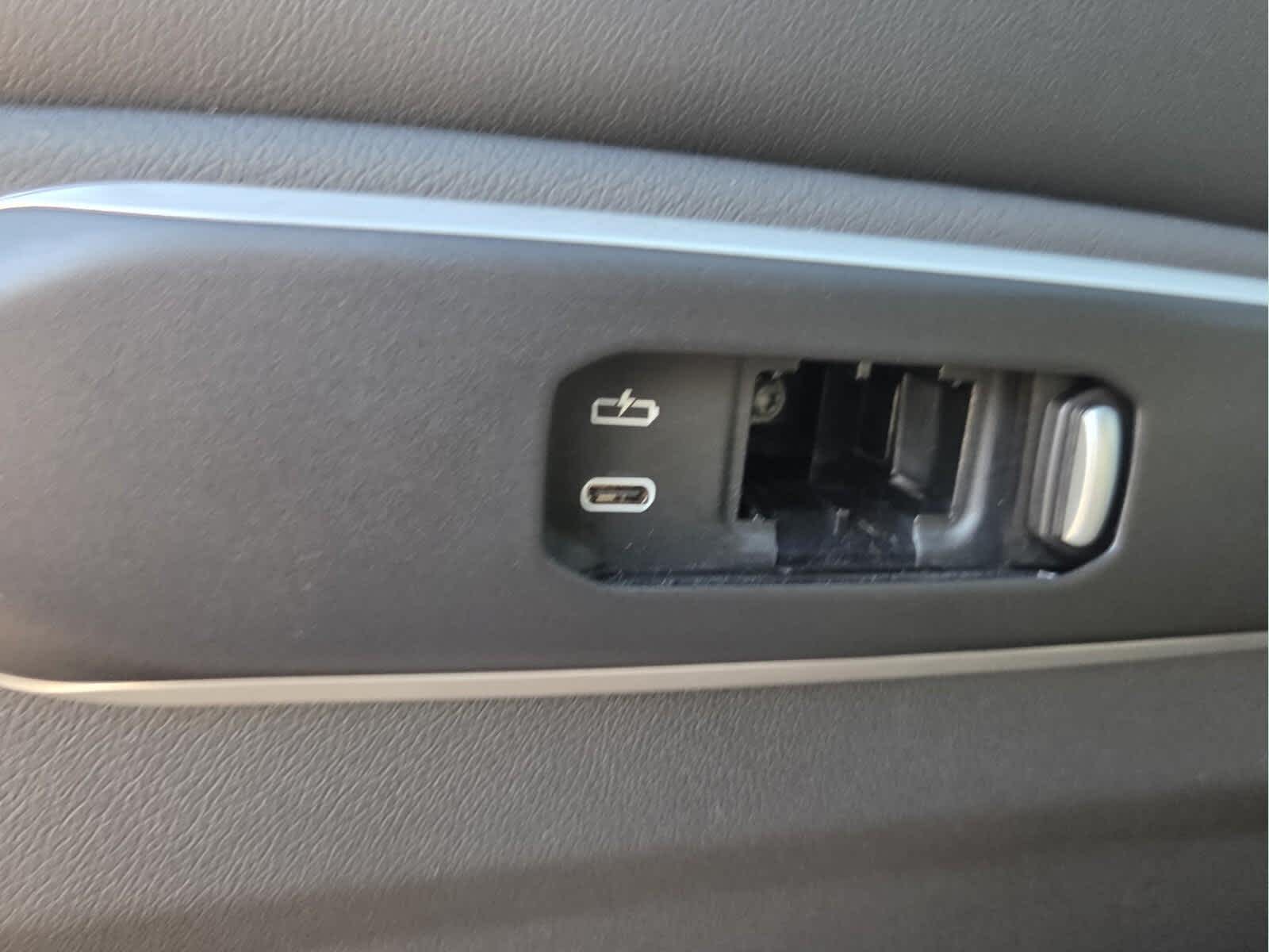 2026 BMW X5 xDrive50e xDrive50e