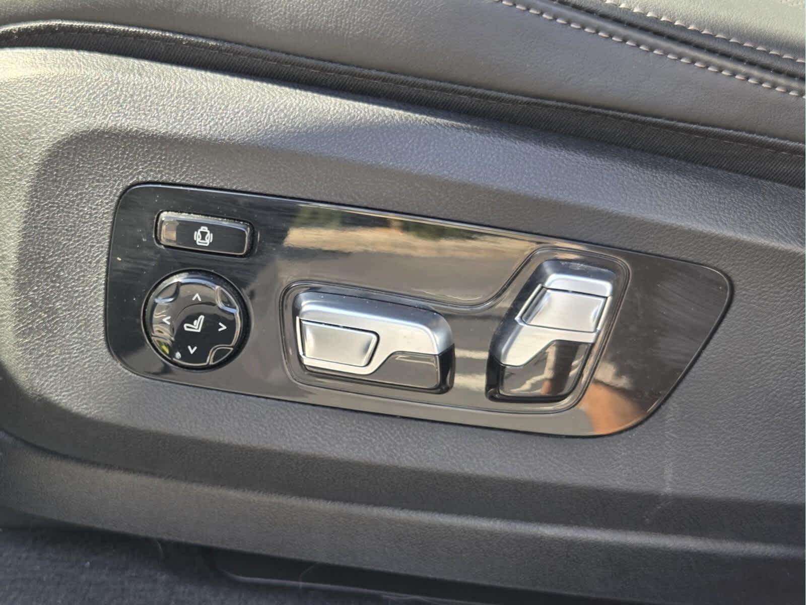 2026 BMW X5 xDrive50e xDrive50e