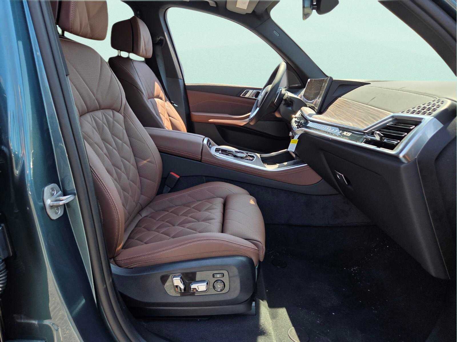 2026 BMW X5 xDrive50e xDrive50e