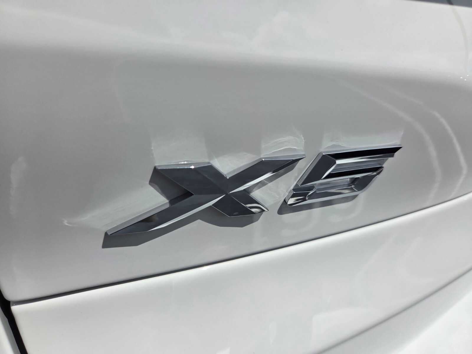 2026 BMW X5 xDrive50e xDrive50e