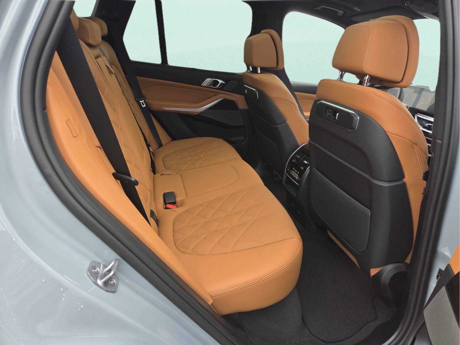2026 BMW X5 xDrive50e xDrive50e