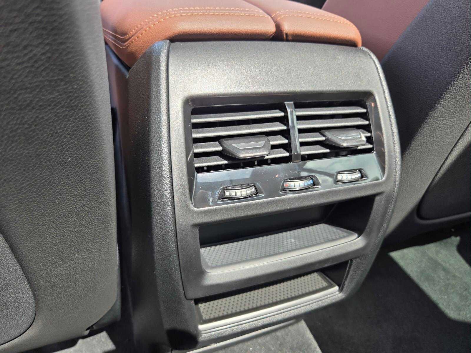 2026 BMW X5 xDrive50e xDrive50e