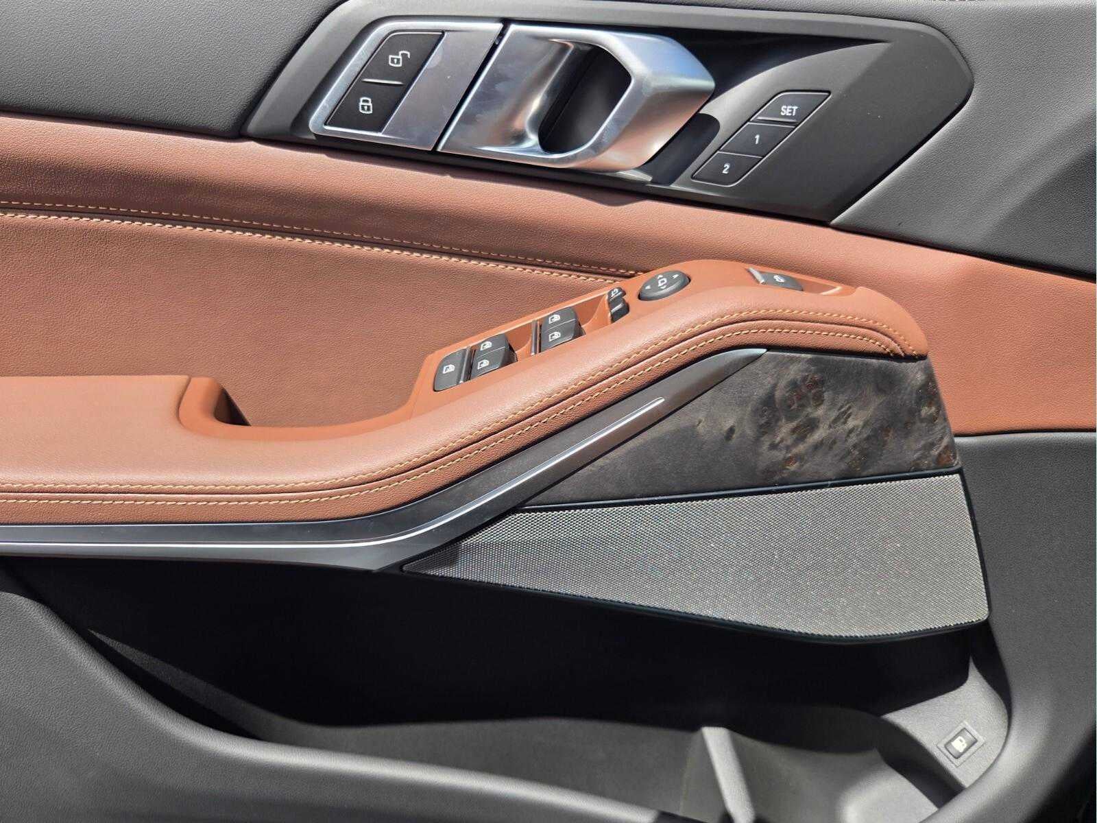 2026 BMW X5 xDrive50e xDrive50e