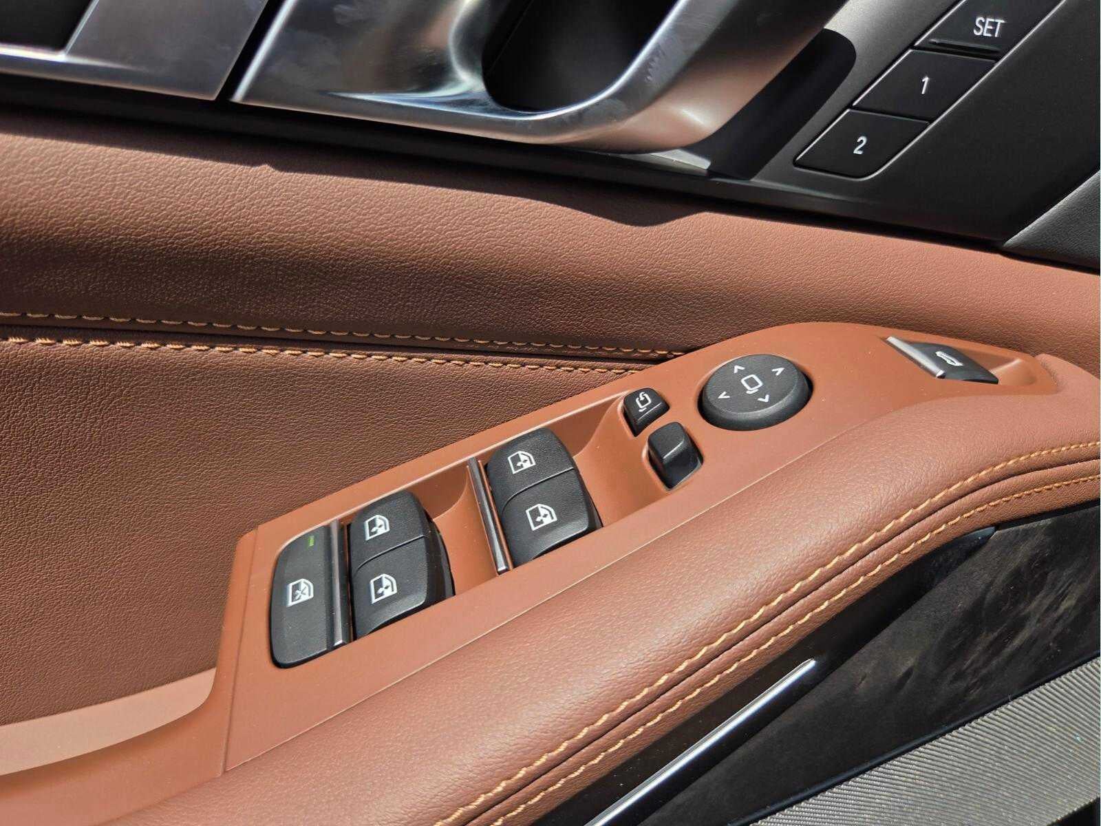 2026 BMW X5 xDrive50e xDrive50e