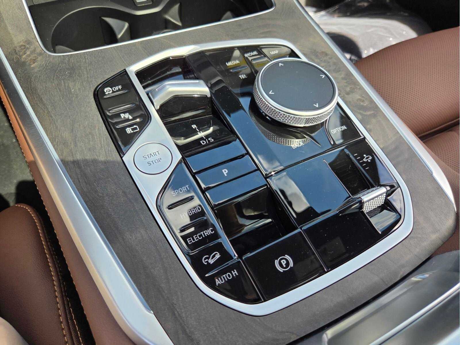 2026 BMW X5 xDrive50e xDrive50e