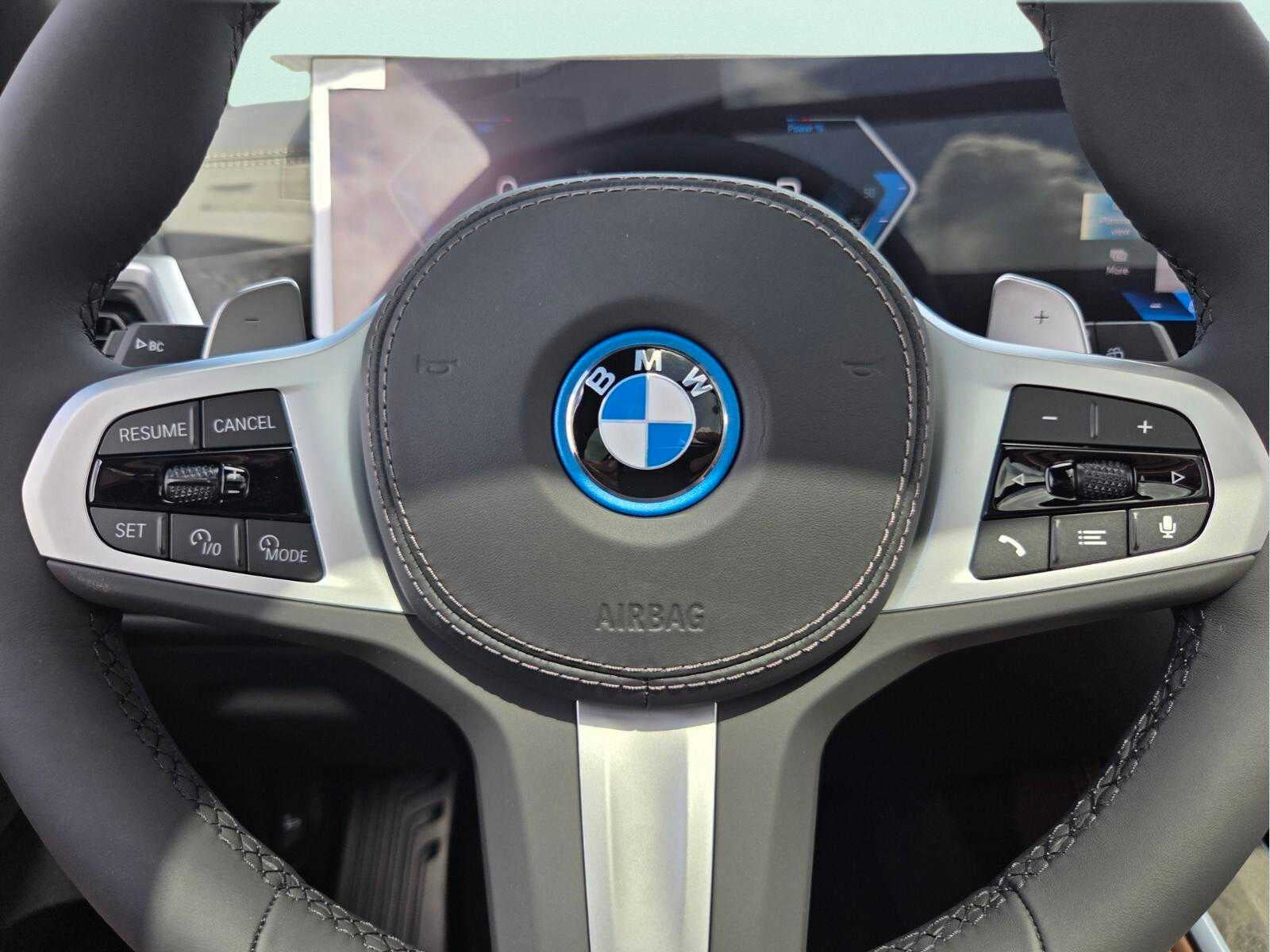 2026 BMW X5 xDrive50e xDrive50e