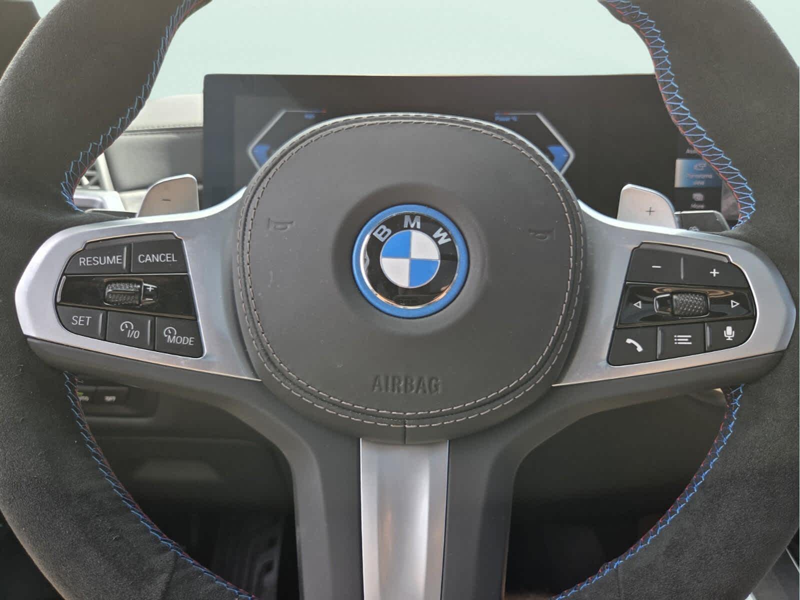 2025 BMW X5 xDrive50e xDrive50e
