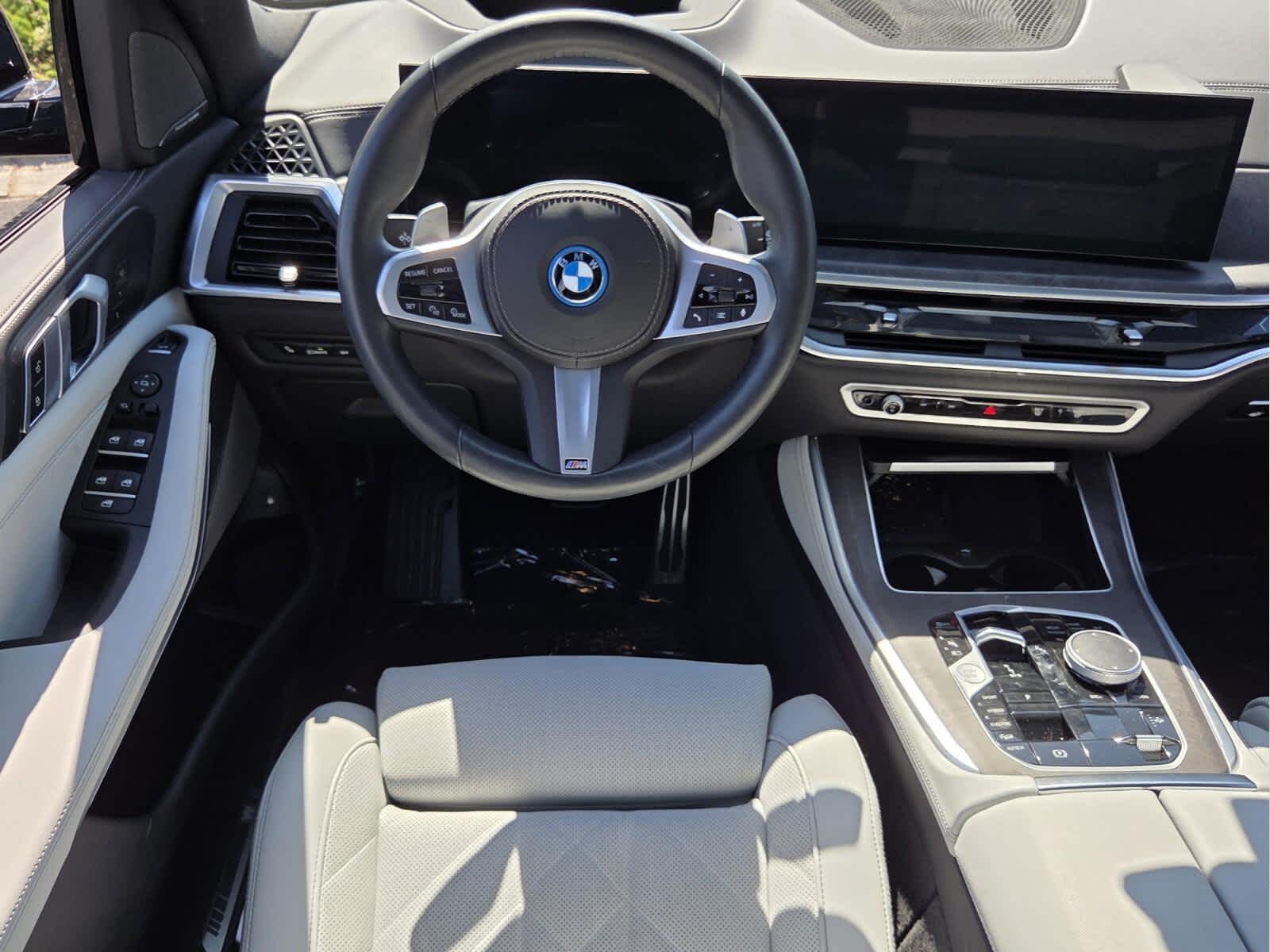 2026 BMW X5 xDrive50e xDrive50e