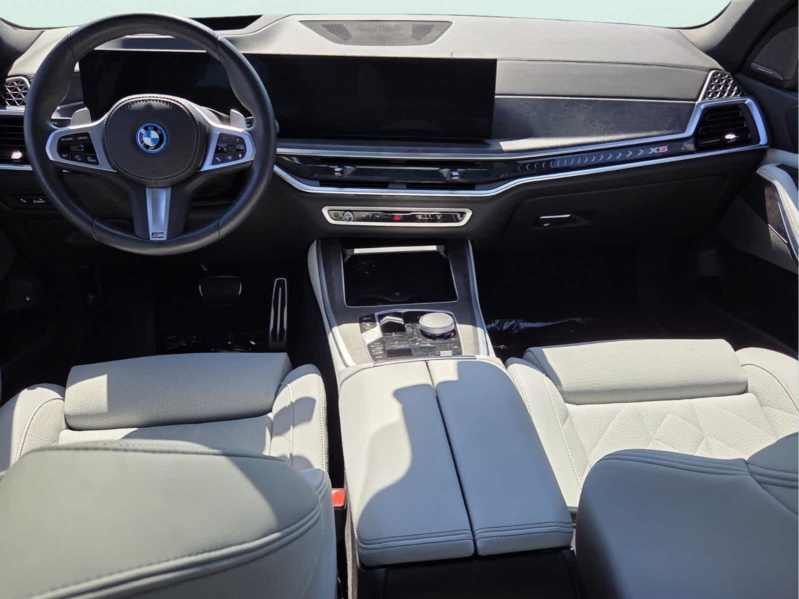 2026 BMW X5 xDrive50e xDrive50e