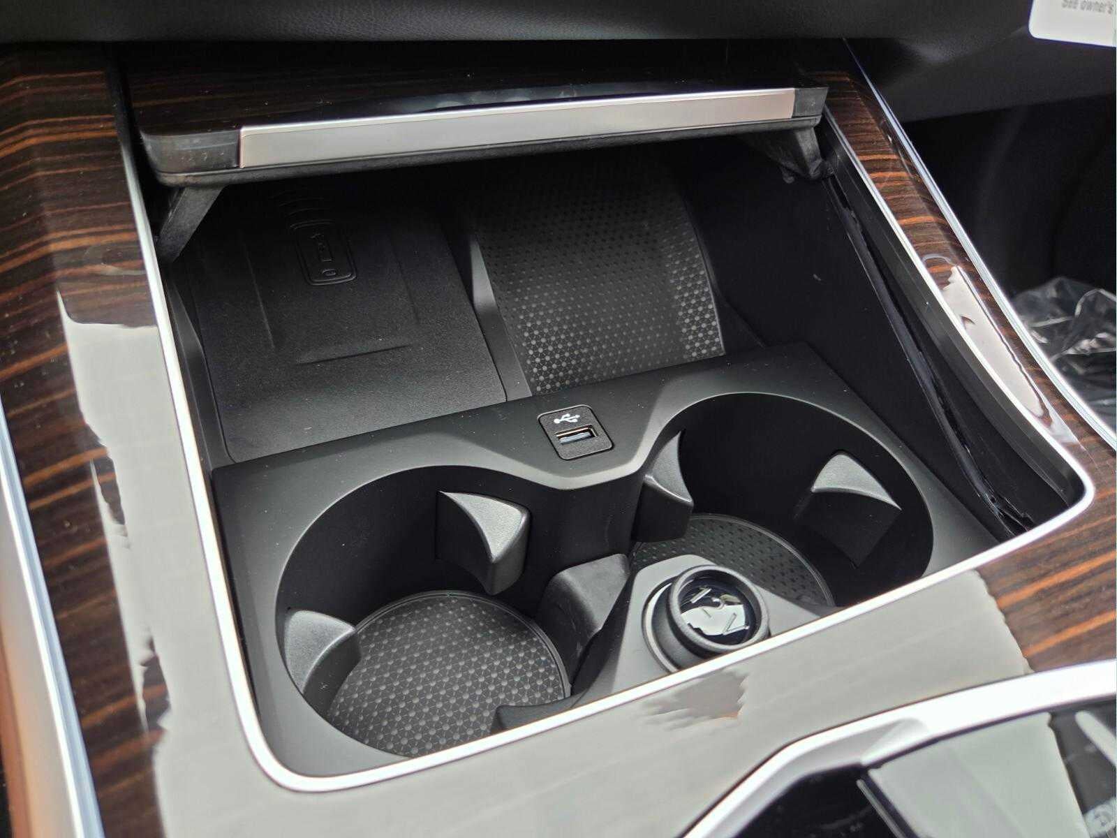 2026 BMW X5 xDrive50e xDrive50e