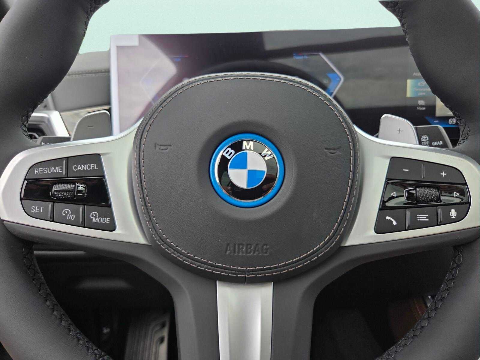2026 BMW X5 xDrive50e xDrive50e