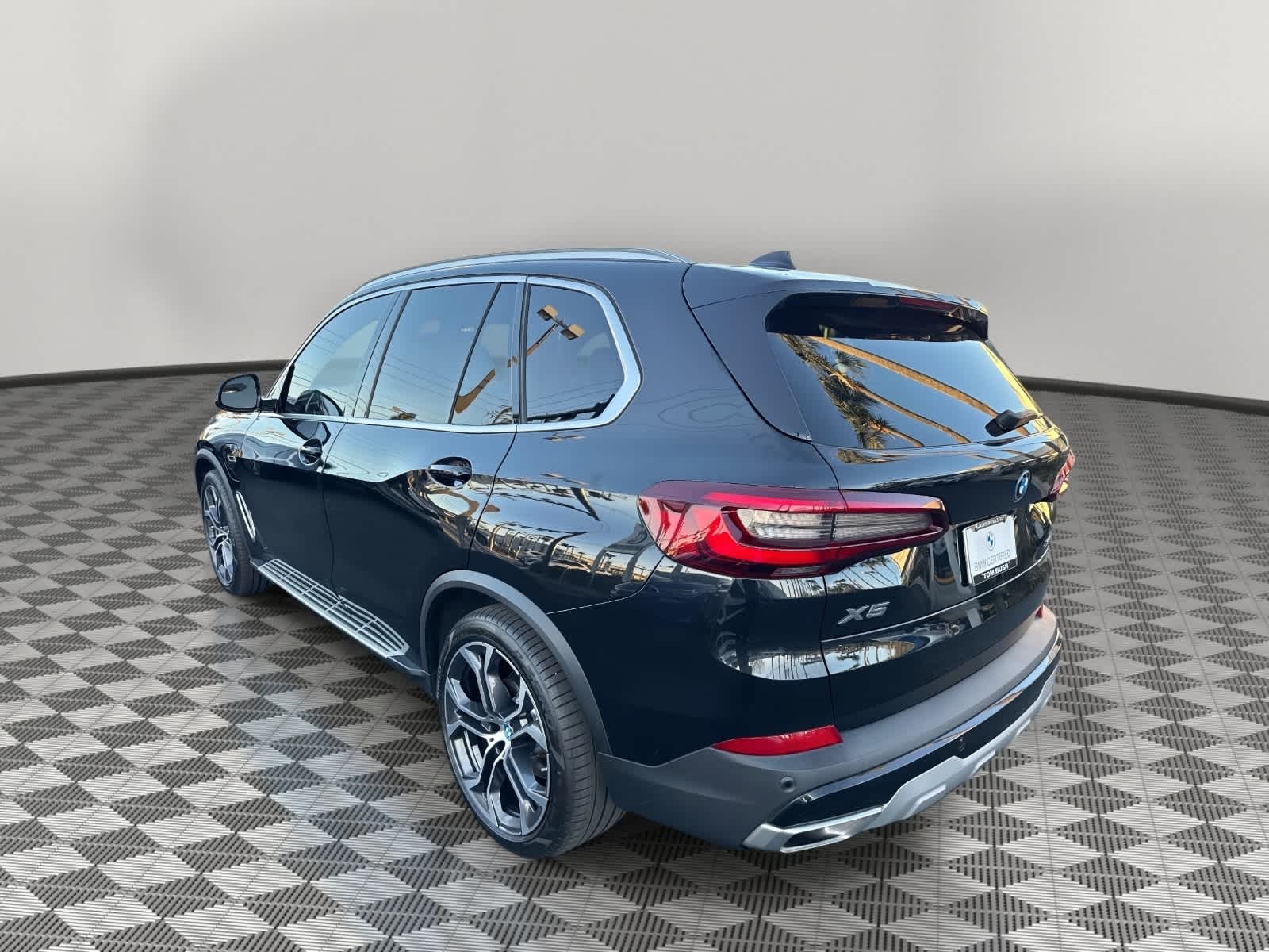 2023 BMW X5 xDrive45e