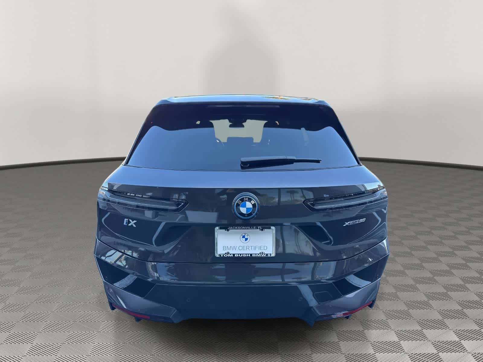 2025 BMW iX xDrive50