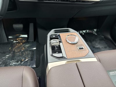 2025 BMW iX xDrive50