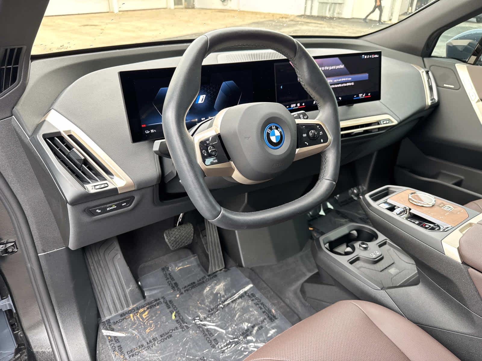 2025 BMW iX xDrive50