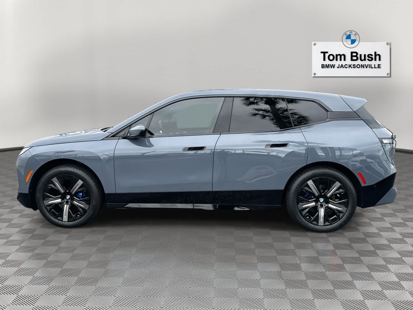 2025 BMW iX xDrive50