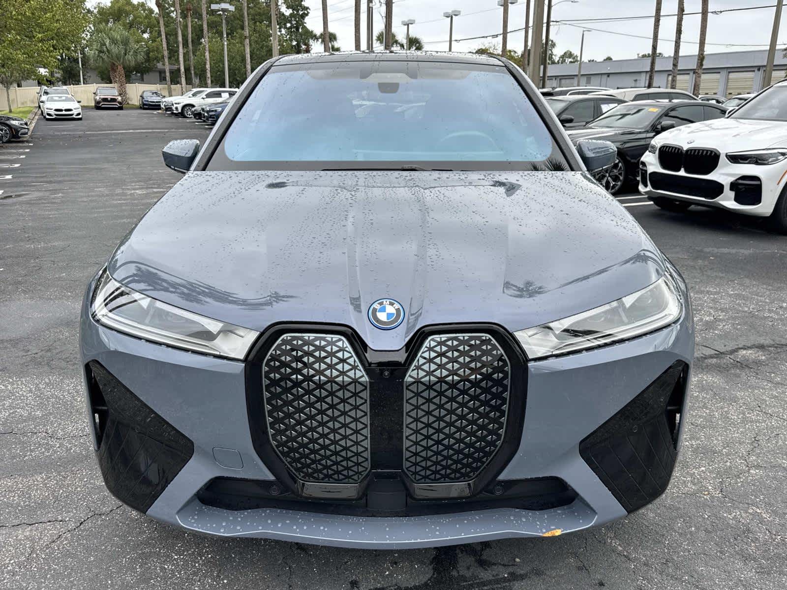 2025 BMW iX xDrive50