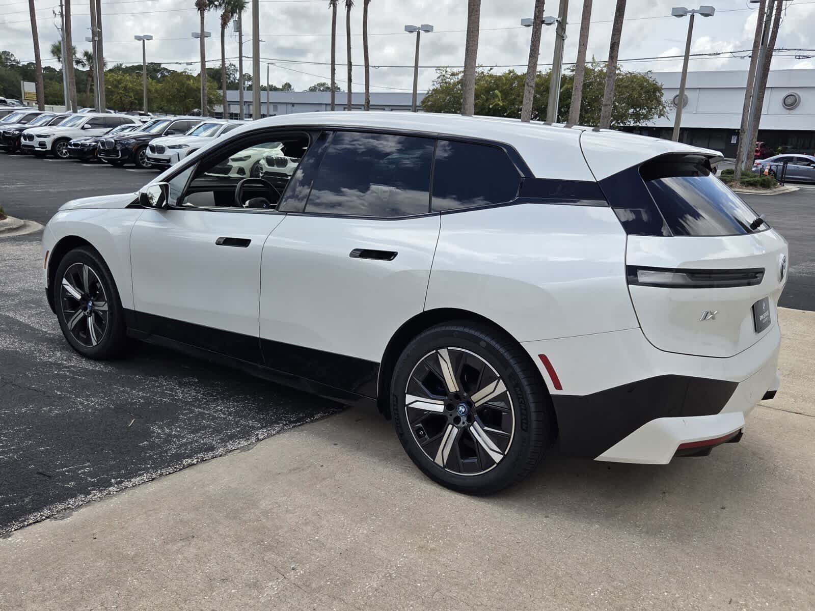 2024 BMW iX xDrive50 xDrive50