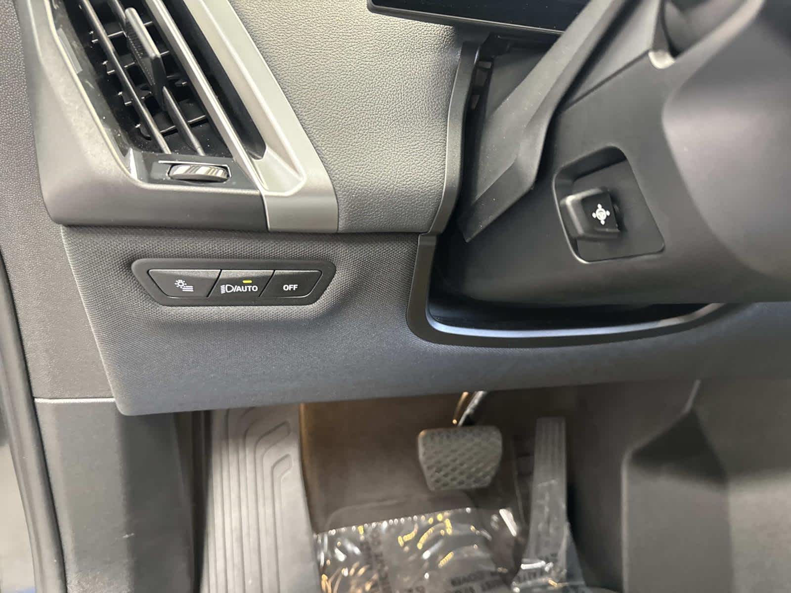 2025 BMW iX xDrive50