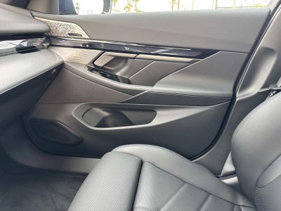 2026 BMW 5 Series 550e xDrive