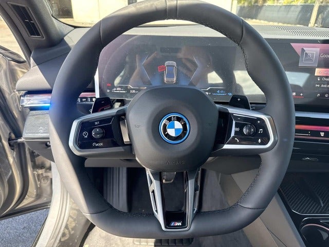 2026 BMW 550e xDrive 550e xDrive