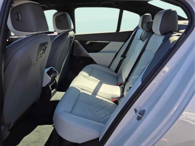 2027 BMW 550e xDrive 550e xDrive