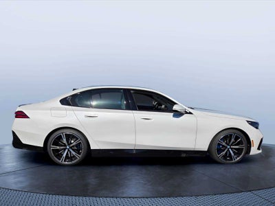 2027 BMW 550e xDrive 550e xDrive