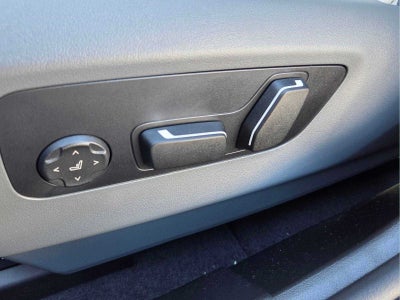 2027 BMW 550e xDrive 550e xDrive