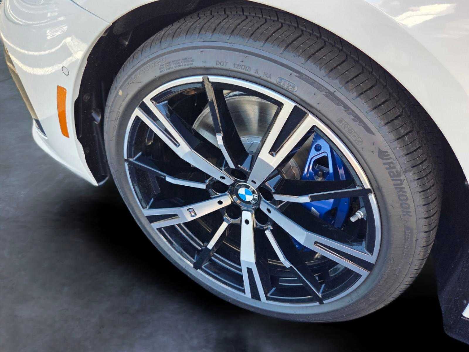 2027 BMW 550e xDrive 550e xDrive