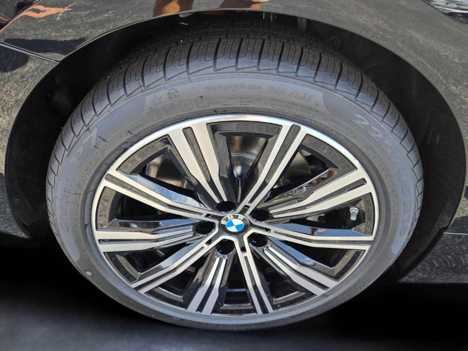 2026 BMW 330i 330i