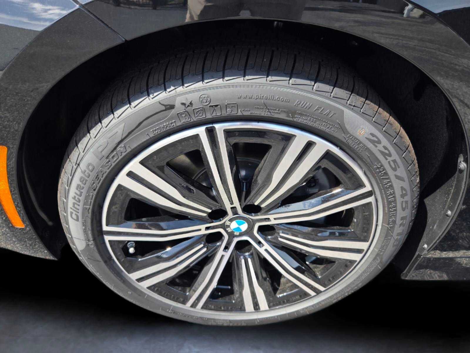 2026 BMW 330i 330i