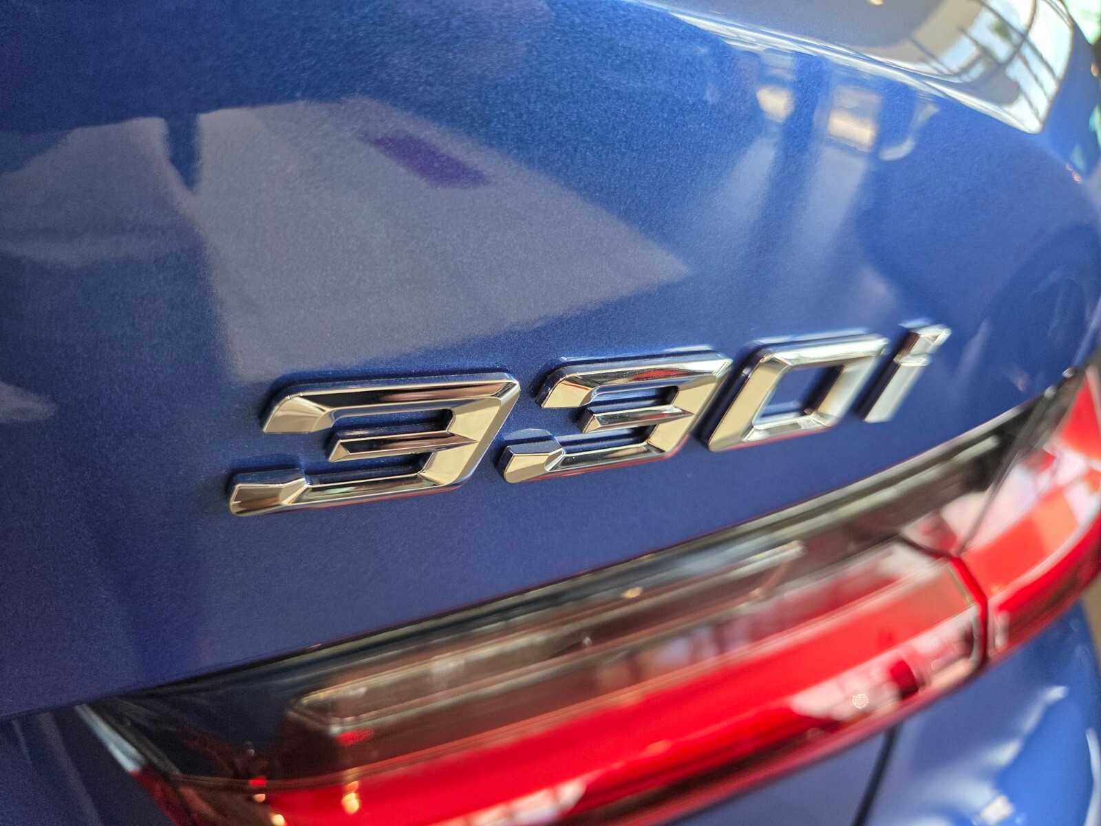 2026 BMW 330i 330i
