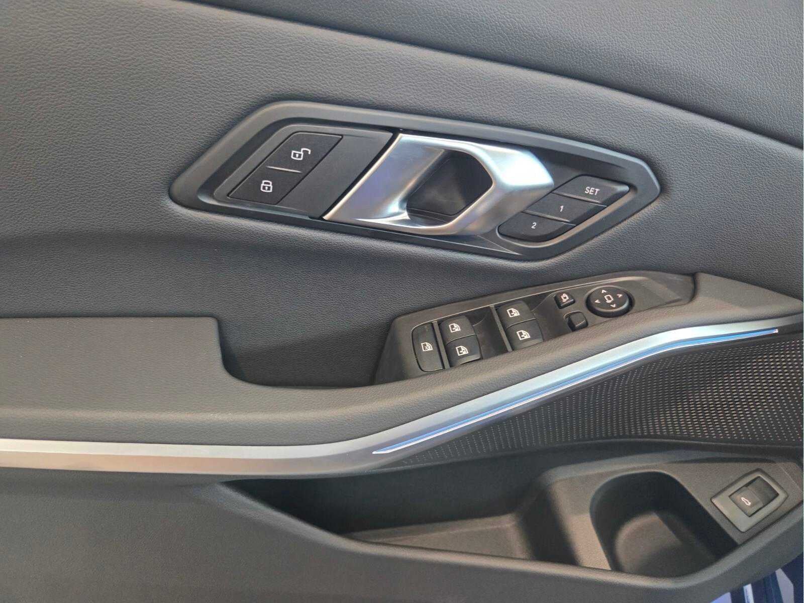 2026 BMW 330i 330i