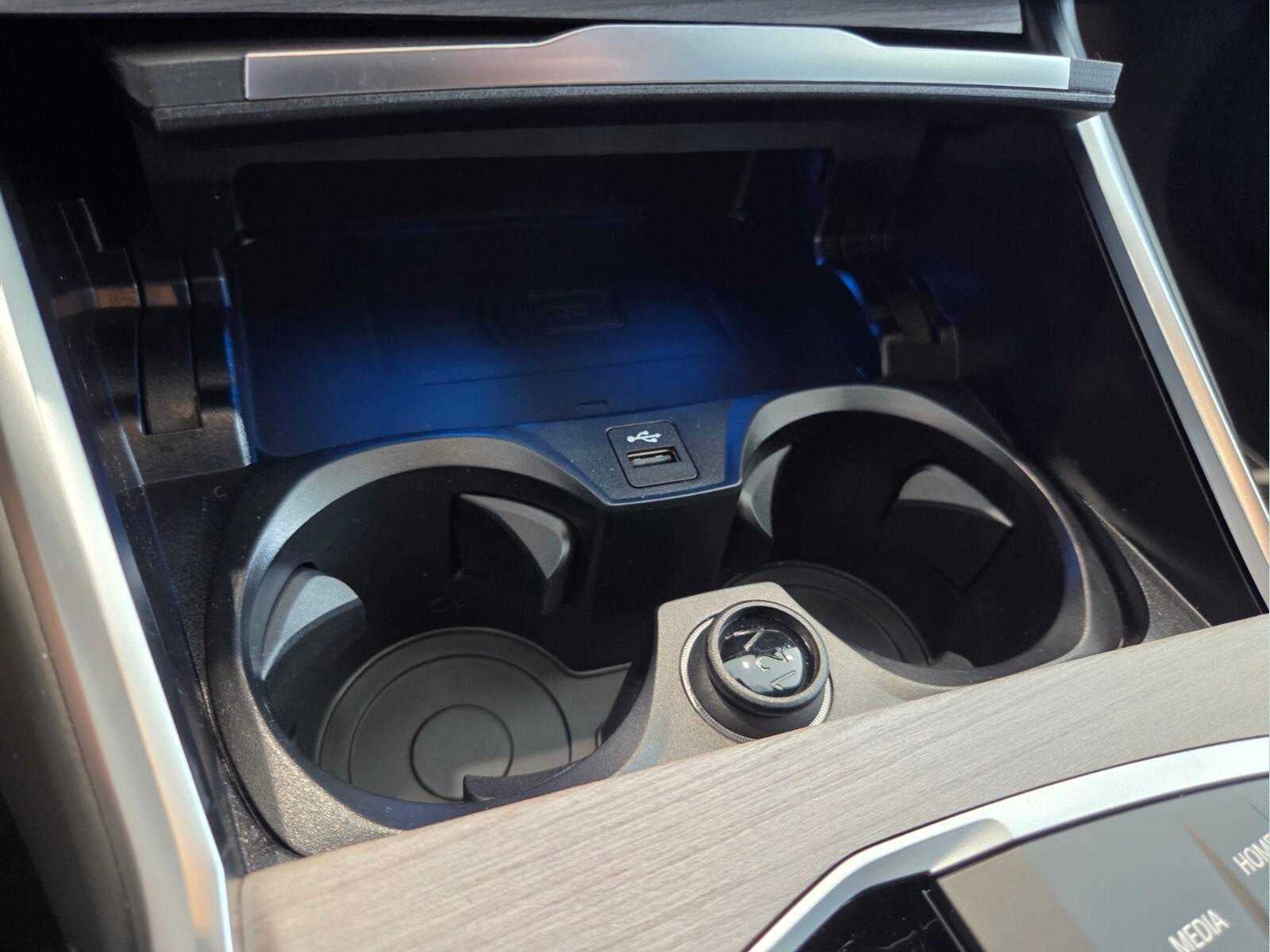2026 BMW 330i 330i