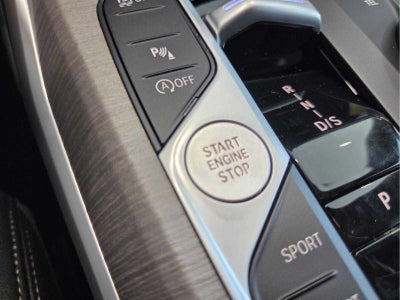 2026 BMW 330i 330i