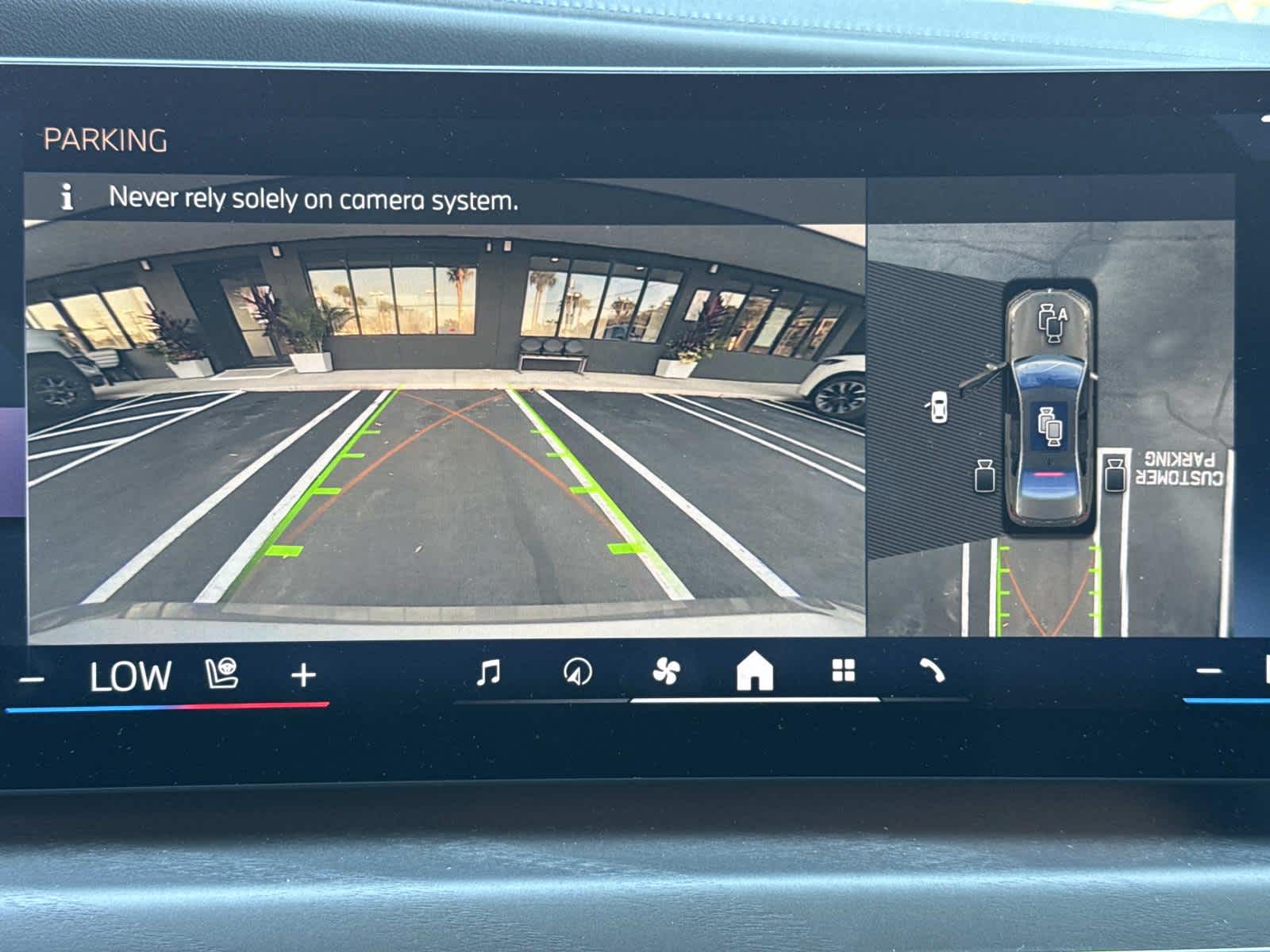 2023 BMW 7 Series 740i